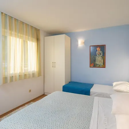 Sail Away Apartment *