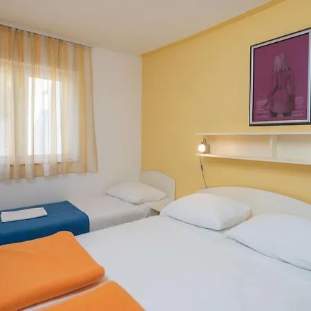 Apartment Sail Away Marusici (Split-Dalmatia)